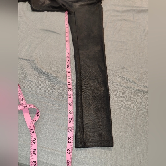 Spanx Faux Leather Leggings - Picture 4 of 8